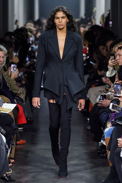 Look 1